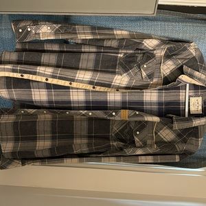 New BKE vintage pearl button down